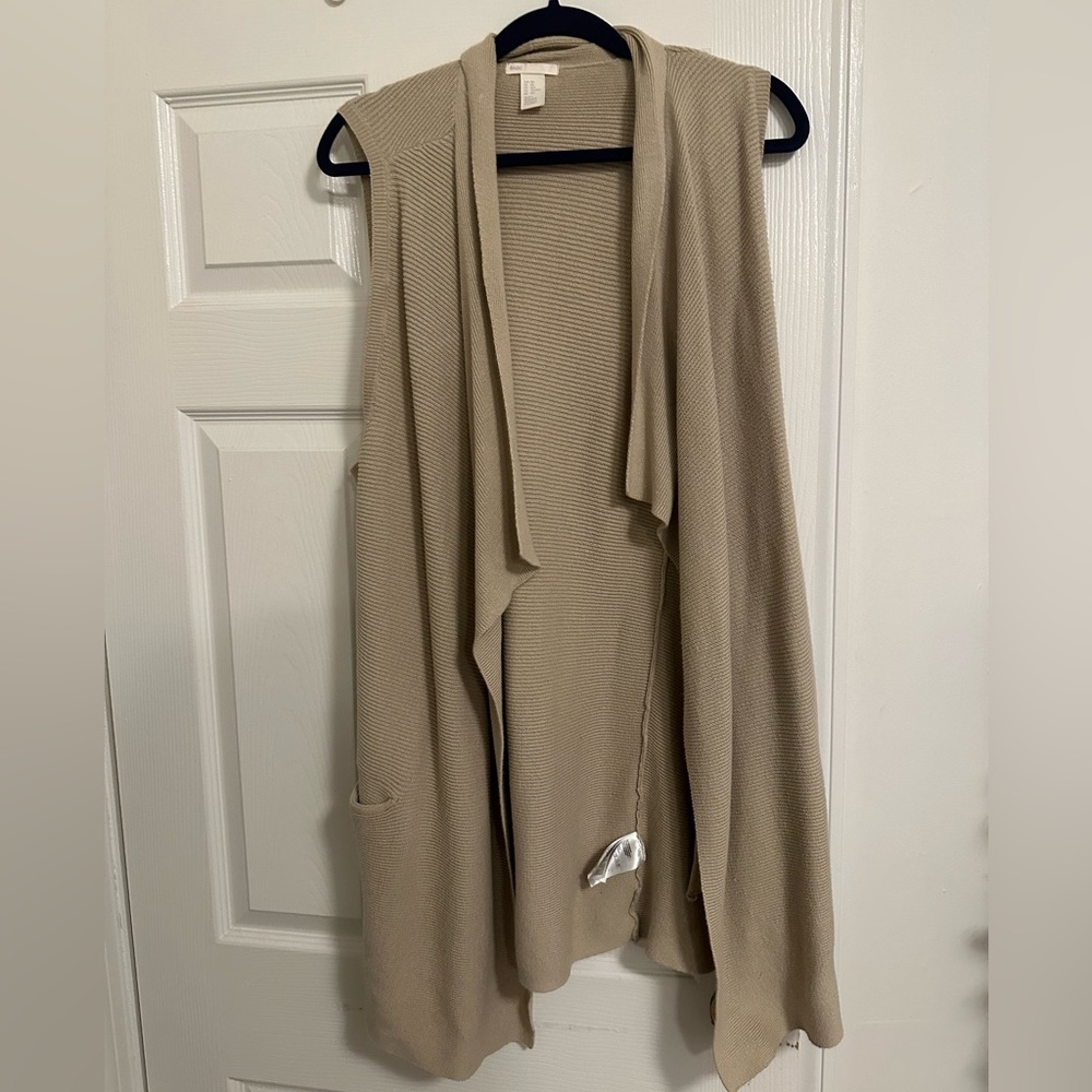 H&M tan long vest cardigan with pockets